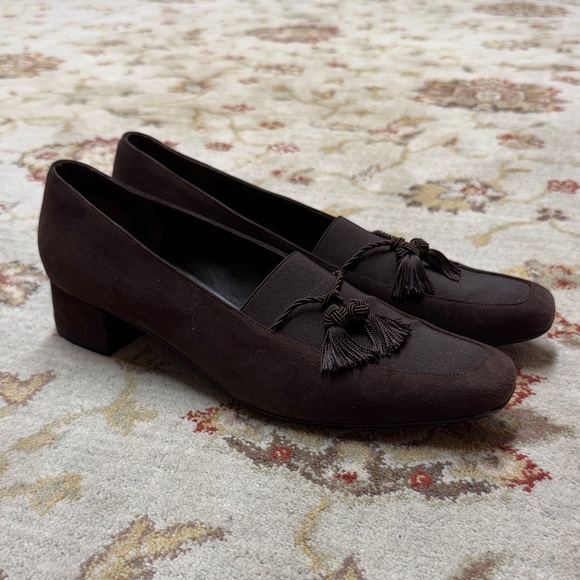 Salvatore Ferragamo Brown Tassel Loafers - Picture 2 of 7